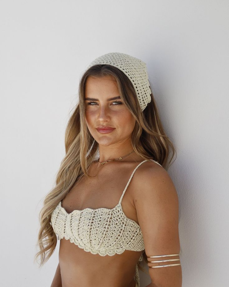 Tops & Bralettes